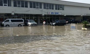 Flash: l'aéroport Toussaint  Louverture est inondé