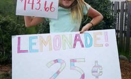 Une fille de 11 ans vend de la limonade pour aider Haïti