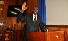 Joseph Lambert réélu Président du dernier tiers du Sénat de la République d'Haïti