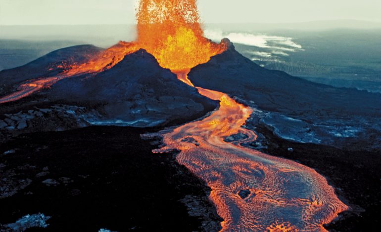 Une éruption volcanique à Hawaii pousse des milliers d’habitants à fuir