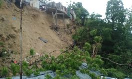 Alerte Météo: Plusieurs maisons détruites dans un glissement de terrain à Carrefour-feuilles