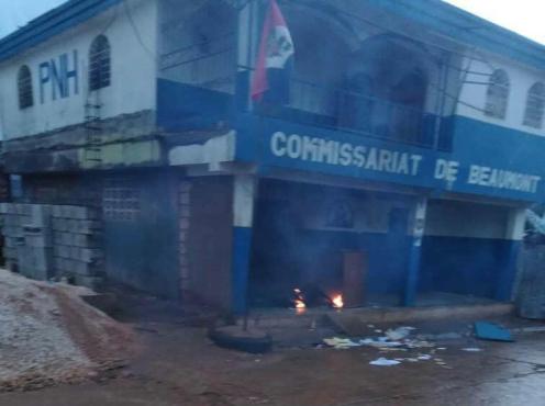 Grande-Anse : incendie au commissariat de Beaumont