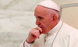 Vatican : Le Pape François dégrade trois cardinaux de son cabinet