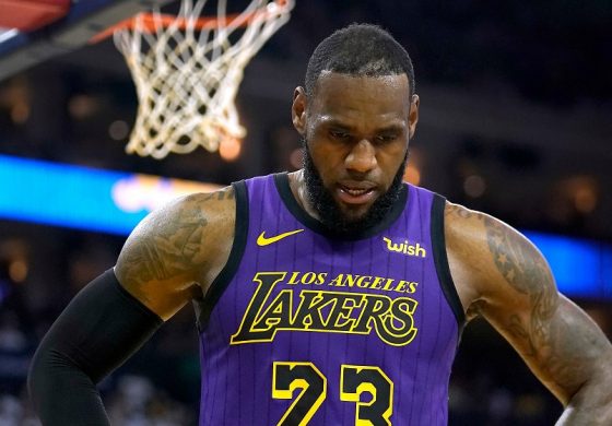 Pas de play-offs pour Lebron James et les Lakers cette saison