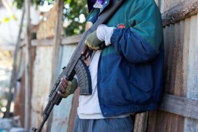 Qui financent les gangs armés en Haïti ?
