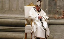 La messe pascale sans public et en "live" sur internet, une innovation au Vatican