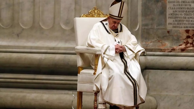 La messe pascale sans public et en « live » sur internet, une innovation au Vatican