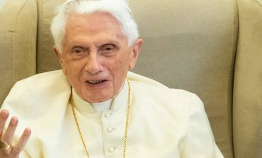 L'ex-Pape Benoît XVI frappé par une maladie