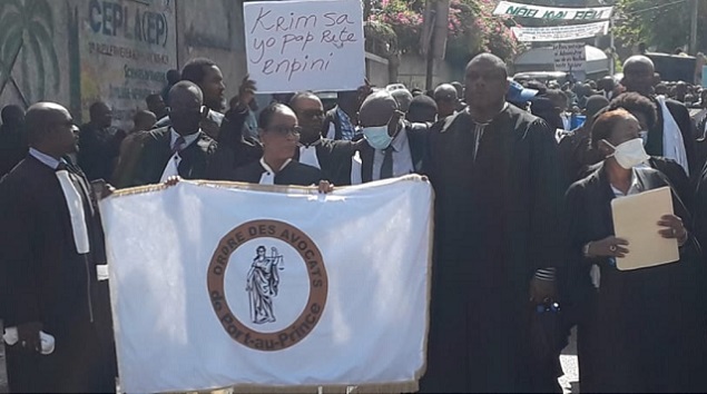 « Arrestation et jugement des auteurs de l’assassinat de Me Monferrier Dorval », les avocats ont marché à Port-au-Prince