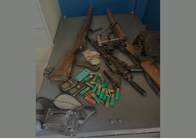 Opération policière aux Gonaïves, des armes et munitions saisies