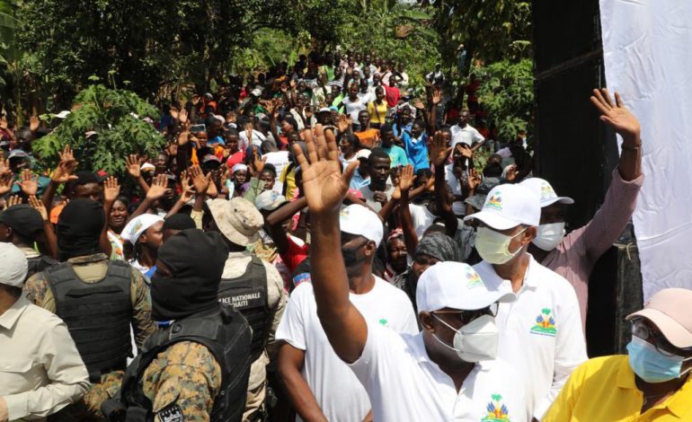 « Electricité à Vallières, une promesse tenue », se réjouit le président Jovenel Moïse