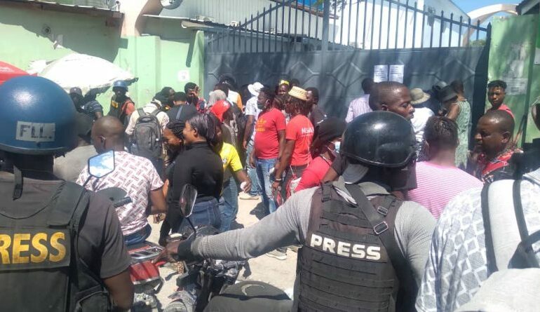 Manifestation des ouvriers : un journaliste tué par balles et deux autres blessés