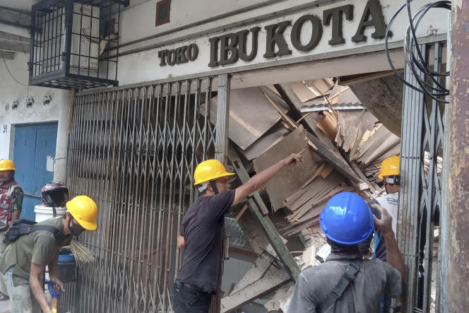 HaititweetsMonde.- Une cinquantaine de morts et d’importants dégâts dans un séisme en Indonésie 