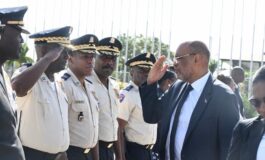 Le Premier ministre Ariel Henry laisse le pays à destination des Bahamas