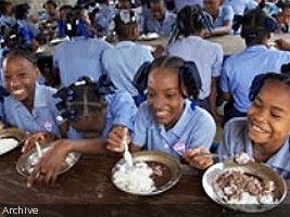 Don de 33 millions de dollars pour fournir des repas chauds à des élèves haïtiens