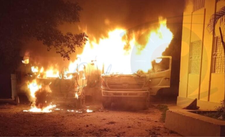 Ouanaminthe – protestations : des institutions publiques vandalisées et incendiées 